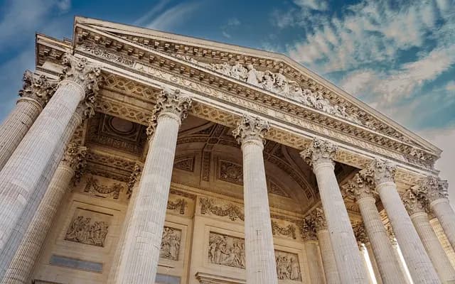 Les 5 accessoires indispensables pour un serrurier rapide à Paris