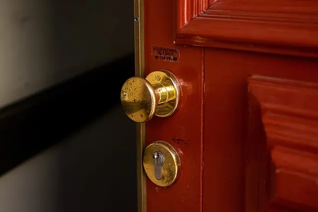 Comment choisir un serrurier rapide à Paris pour votre urgence