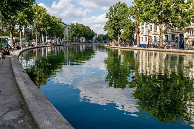 Comment Évaluer le Temps d'Intervention d'un Serrurier Rapide à Paris